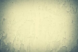 découvrez nos conseils et astuces pour peindre efficacement les murs extérieurs et rafraîchir la façade de votre maison.