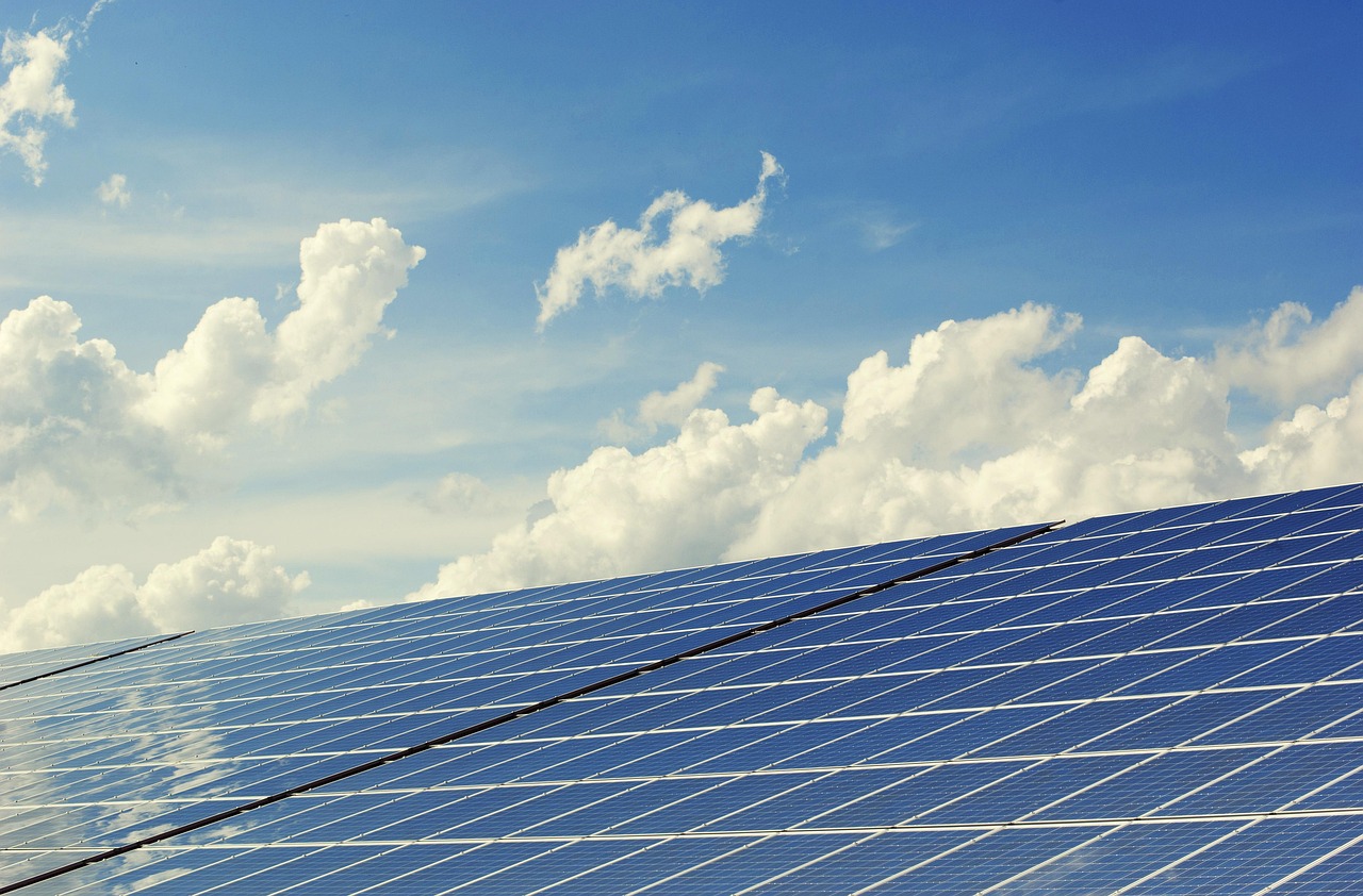 découvrez l'intégration du chauffage solaire pour optimiser votre confort énergétique tout en réduisant votre empreinte écologique grâce à des solutions innovantes et durables.